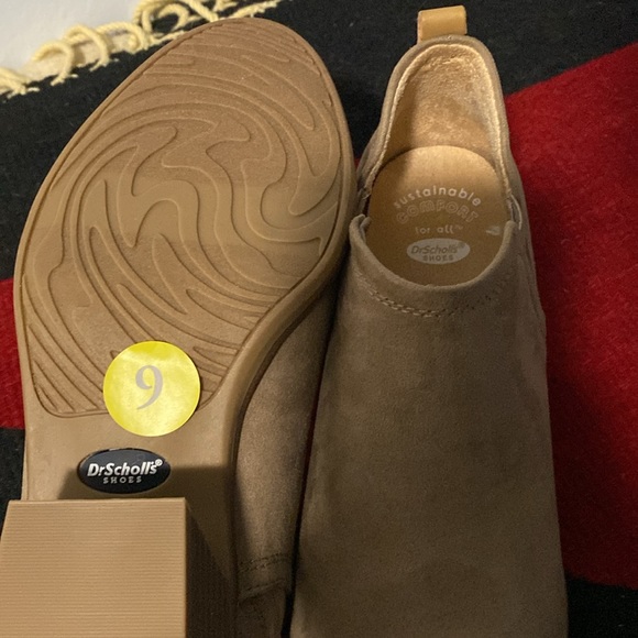NEW with tag, Dr.Scholls tan slip on booties , 2 1/4” heel 🥾 - Picture 8 of 8